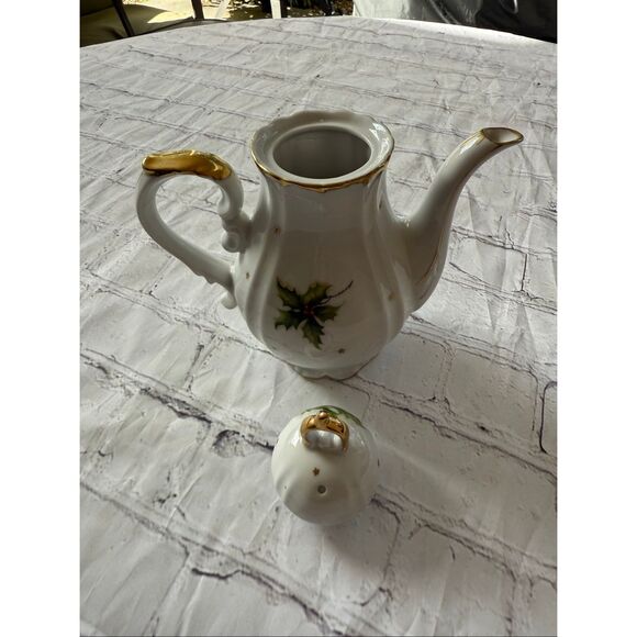 Vintage Norcrest Fine China Merry Christmas Formal Teapot Holly Holiday Print - Picture 12 of 16